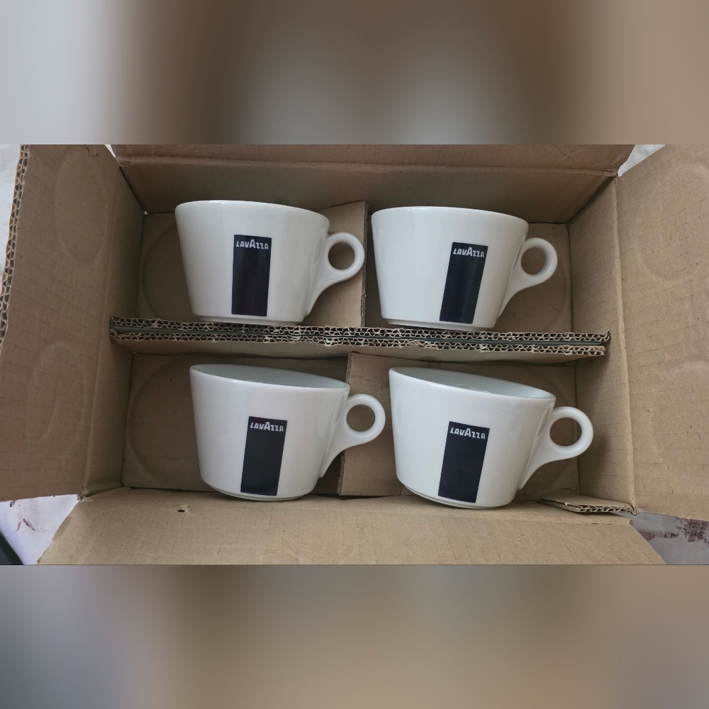 NEW Lavazza White Coffee 8 Onz Cups Set Of 4